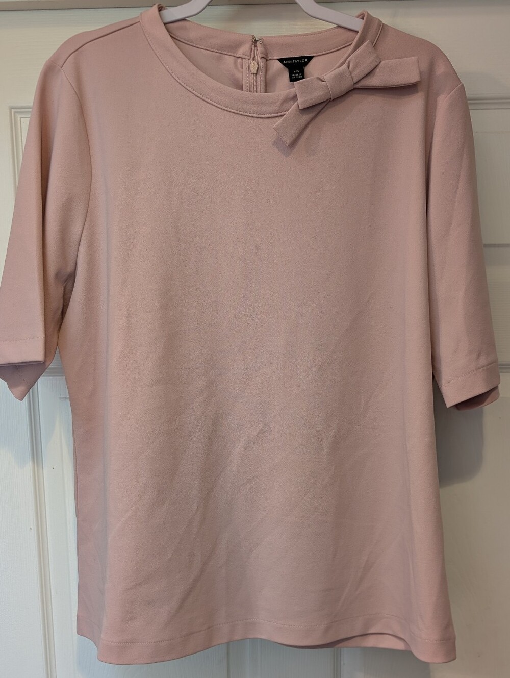 Ann Taylor Pink Bow Accent Blouse Women's XXL Short Sleeve Stretch Top
